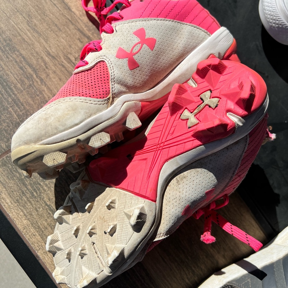 Girls Softball Cleats